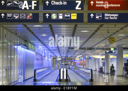 Laufband am terminale 1, Flughafen München, Bayern, Deutschland, Europa Foto Stock