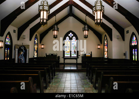 All'interno della cappella dei caduti aquile. Costruito per assomigliare ad un cappella inglese alla possente 8 AF Museum a Pooler GA Foto Stock