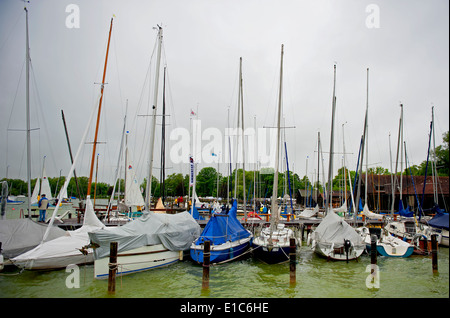 Boot,Boote,Ammersee,vedere,wasser,Regen,schlechtes wetter, nave,barca, mare,l'acqua,pioggia,bad,meteo, Foto Stock