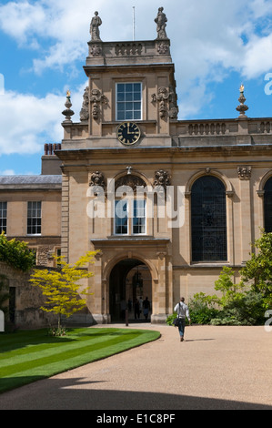 Trinity College Chapel, Oxford, visto dalla parte anteriore del quadrangolo. Foto Stock