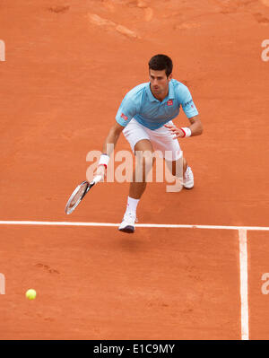 Parigi, Francia. Il 30 maggio 2014. Campo da tennis, aperto francese, Roland Garros, Novak Djokovic (SRB) in azione nella sua partita contro Marin CILIC (CRO) foto:Tennisimages/Henk Koster/Alamy Live News Foto Stock