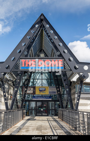 La cupola Leisure Centre Lakeside Doncaster South Yorkshire England Regno Unito Foto Stock