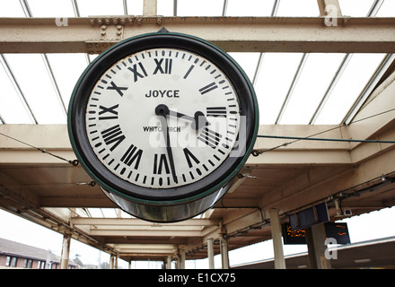 Famoso orologio a Carnforth Station Foto Stock