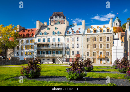 Lo Chateau Frontenac e gli edifici storici della città bassa nella Vecchia Quebec Quebec City, Quebec, Canada. Foto Stock