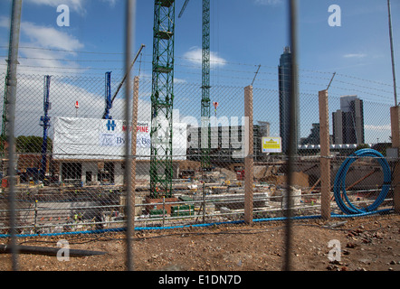 Vengono gettate le fondamenta per i nuovi Stati Uniti Ambasciata in Nine Elms, Londra Foto Stock