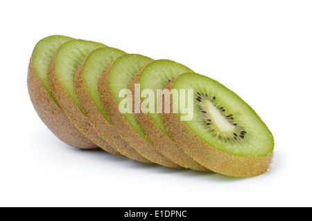 Fresche e mature kiwi fette, isolati su sfondo bianco Foto Stock