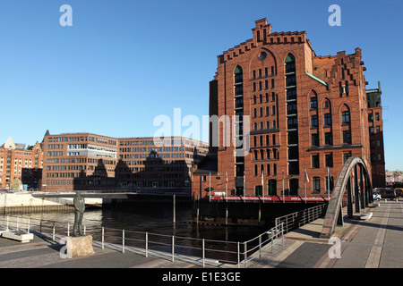 L'International Maritime Museum nel quartiere di HafenCity di Amburgo, Germania. Foto Stock