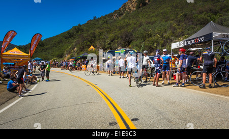 Ventilatori Amgen tour della California Bicycle Race, Santa Monica montagne, California USA Foto Stock