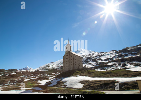 Vecchio Hospiz Alm casa sul passo del Sempione nelle Alpi tra Italia e Svizzera. Foto Stock