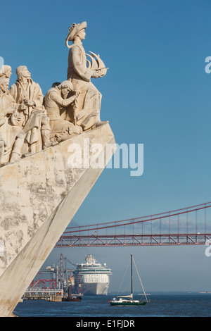 Lisbona, Portogallo. Padrao dos Descobrimentos o un monumento alle scoperte, Foto Stock