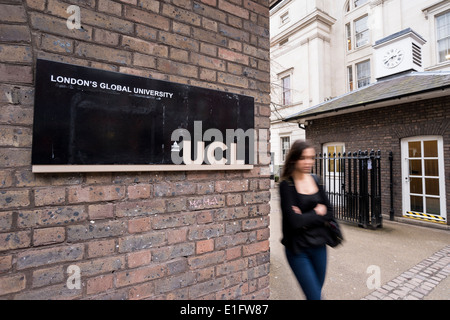 L'ingresso principale a UCL University College di Londra, Regno Unito Foto Stock