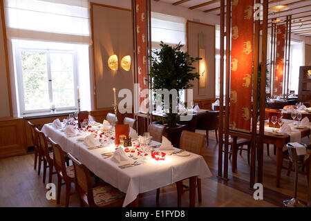 Gli interni del ristorante De La Salle in Elmau castello vicino Kruen - 5 Maggio 2014 Foto Stock