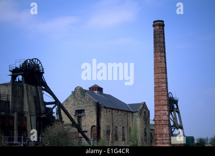 Conserve di paletta di data mining e Fossa delle lavorazioni sul Nottinghamshire Derbyshire confine in Pleasely. Foto Stock