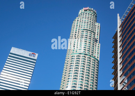 Los Angeles California, Centro citta', quartiere finanziario, skyline della citta', grattacielo, alto edificio, US Bank Tower, Library Tower, rotonda, postmoderna, architettonica Foto Stock