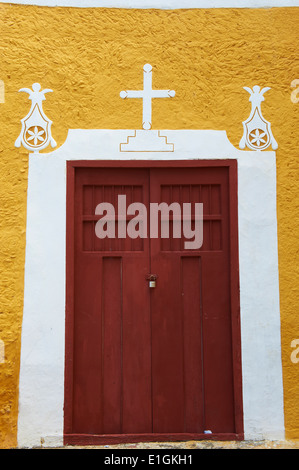 Messico, Yucatan Stato, Izamal, città di colore giallo Foto Stock