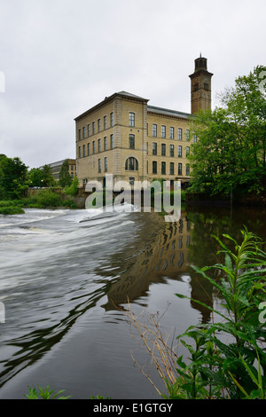 Salts Mill, Saltaire, Bradford, West Yorkshire. Regno Unito Foto Stock