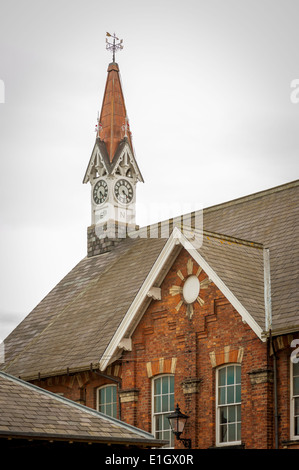 Clock Tower, Easingwold, nello Yorkshire, Regno Unito. Foto Stock