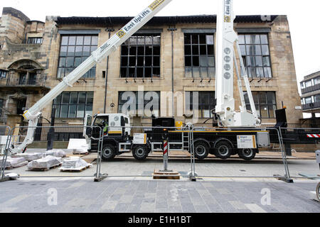 167 Renfrew Street, Glasgow, Scozia, Regno Unito, mercoledì 4 giugno 2014. I lavori continuano a valutare e riparare i danni da incendio alla Glasgow School of Art nel centro di Glasgow Foto Stock