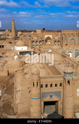 Uzbekistan, Khiva, Patrimonio Mondiale dell Unesco, porta est Foto Stock