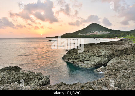 Tramonto a Coral Coast line Foto Stock