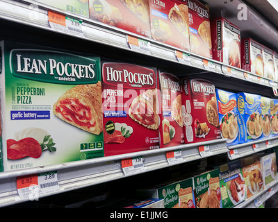 Alimenti congelati ripiani, D'Agostino Fruttivendolo, NYC, STATI UNITI D'AMERICA Foto Stock