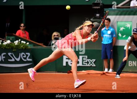 Roland Garros di Parigi, Francia. 05 Giugno, 2014. Frech Open tennis campionati. Maria Sharapova (RUS) versus Eugenie Bouchard (possono) Onorevoli semi-finale. Sharapova ha vinto la partita da 4-6 7-5 6-2 per rendere la finale. Credito: Azione Sport Plus/Alamy Live News Foto Stock