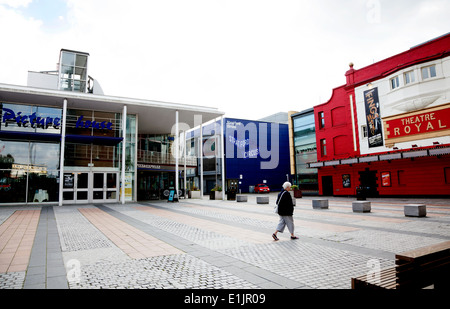 La piazza del teatro, Stratford, Londra est Foto Stock