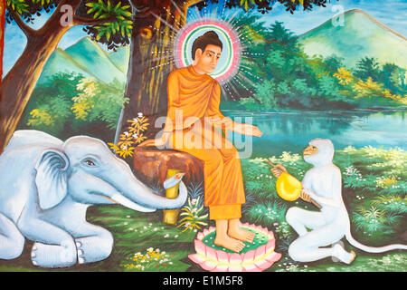 Preah Prom Rath monastero. La vita di Buddha. Siddhartha Gautama con il devoto elefante e scimmia. Foto Stock