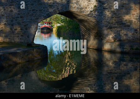 France, Languedoc-Roussillon, Herault depatment, Canal du Midi Capestang vicino Foto Stock