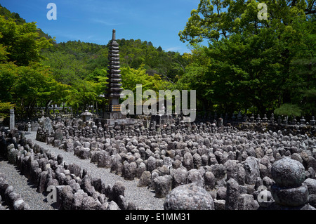 ADASHINO NEMBUTSUJI, buddista, lapidi, tempio, SAGANO, Kyoto, Giappone Foto Stock