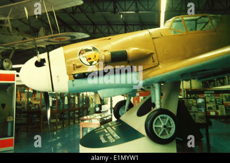 Il Messerschmitt Bf 109F Emil era un aereo da caccia tedesco ampiamente utilizzato durante la seconda guerra mondiale. Noto per la sua agilità e velocità, giocò un ruolo fondamentale nel combattimento aereo. Foto Stock