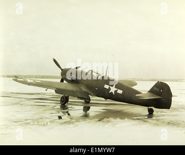 Il Messerschmitt Bf 109f, noto come 'Emil', era uno dei più famosi aerei da combattimento tedeschi della seconda guerra mondiale. Era rinomato per la sua manovrabilità e l'efficacia di combattimento in varie battaglie aeree. Foto Stock