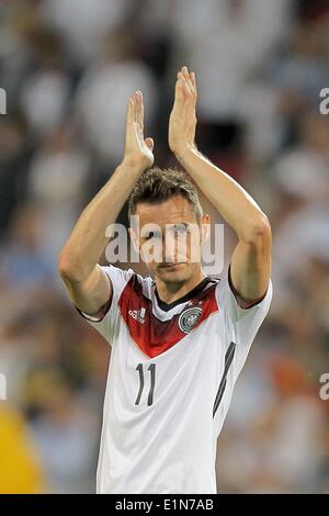 Mainz, Germania. Il 6 giugno, 2014. La Germania Miroslav KLOSE dopo la international amichevole tra la Germania e l'Armenia a Coface Arena a Mainz, Germania, 06 giugno 2014. La Germania ha vinto 6-1. Foto: Fredrik von Erichsen/dpa/Alamy Live News Foto Stock