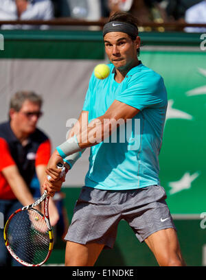 Parigi, Francia. Il 6 giugno, 2014. Campo da tennis, aperto francese, Roland Garros, Rafael Nadal (ESP) Credito: Henk Koster/Alamy Live News Foto Stock