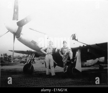 Questa foto fa parte della Charles M. Daniels Collection, che mostra un pezzo significativo della storia dell'aviazione. La collezione include immagini rare di aerei, aviazione militare e altri momenti storici in volo, offrendo uno sguardo sull'evoluzione della tecnologia e del design dell'aviazione. Foto Stock