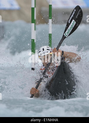 Waltham Cross, Hertfordshire, Regno Unito. Il 7 giugno, 2014. durante il K1 Mens Semi-Final a Lee Valley White Water Centre: Steve FlynnZUMA Premere Credito: Steve Flynn/ZUMA filo/ZUMAPRESS.com/Alamy Live News Foto Stock