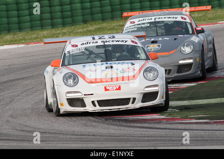 PORSCHE 997 CUP GTC del DRIVE TECHNOLOGY ITALIA Team, pilotato da BODEGA Giuseppe (ITA) e maestri Stefano (ITA) Foto Stock