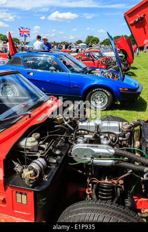 Motori di trionfo sul display sul display a Bromley rievocazione dell'Automobilismo annuale di classic car show. Foto Stock