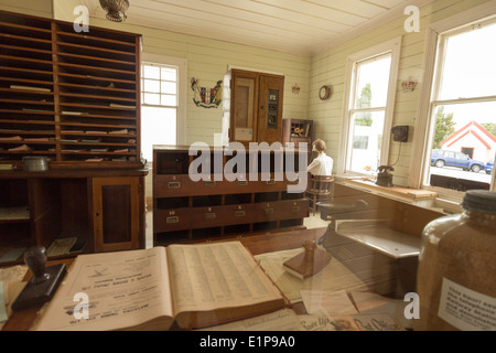 Nuova Zelanda Matakohe, Northland. Kauri Museum. Conserve di Post Office e scambio telefonico. Foto Stock