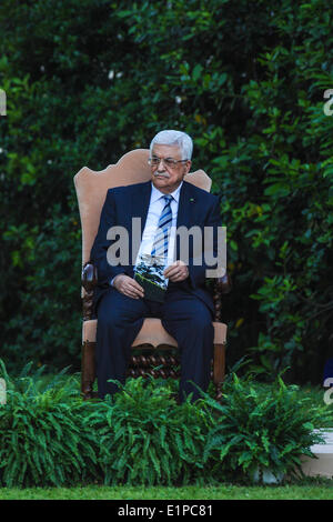 Città del Vaticano 08 giugno 2014 Incontro di preghiera scelti dal nostro Santo Padre Francesco ha invitato i Presidenti di Israele, Shimon Peres, e l'Autorità Palestinese Mahmoud Abbas Foto Stock