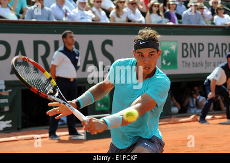 Roland Garros di Parigi, Francia. Il giorno 08 Giugno, 2014. Open di Francia di Tennis campionati. Uomini Singoli Final. Rafael Nadal contro Novak Djokovic. Rafael Nadal Credito: Azione Sport Plus/Alamy Live News Foto Stock