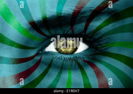 Occhio verde sulla faccia modellata Foto Stock
