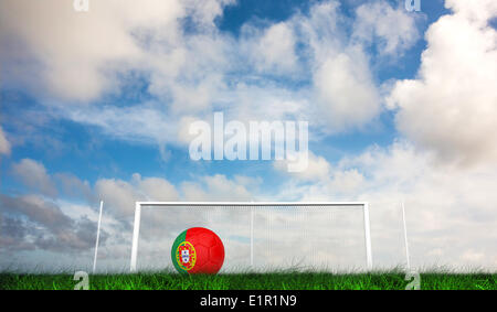 Immagine composita di calcio in Portogallo i colori Foto Stock