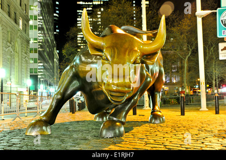 Wall Street Bull, New York City, Manhattan STATI UNITI D'AMERICA Foto Stock