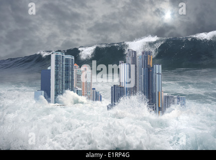 Scena apocalittica di moderni grattacieli della città sommersa dal tsunami con un gigante di seconda ondata proveniente Foto Stock