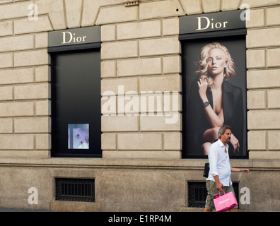 Christian Dior boutique di Via Montenapoleone, Milano, Italia Foto Stock
