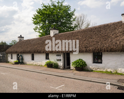 Glencoe e Nord Lorn Folk Museum alloggiato nel vecchio con il tetto di paglia edificio dipinto di bianco Foto Stock