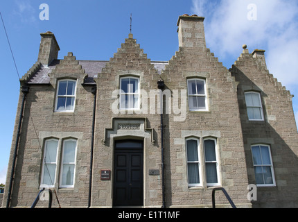 Esterno di Lerwick sheriff court Shetland Scozia giugno 2014 Foto Stock