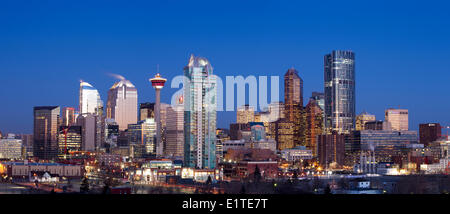 New skyline dotato del nuovo edificio di prua, Calgary, Alberta, Canada Foto Stock