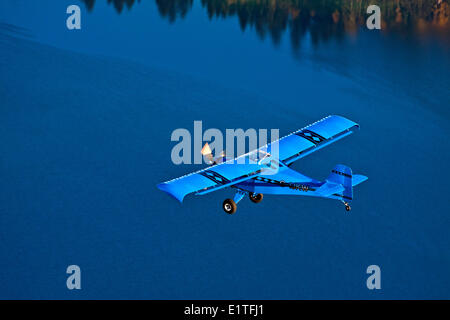 Visita al DC-6 incidente aereo vicino a 100 Mile House, BC, Canada Foto Stock